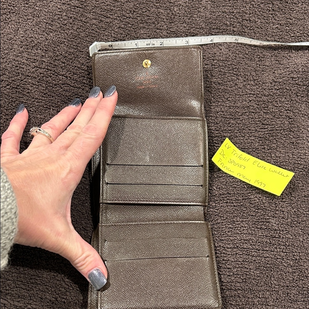Louis Vuitton Elise Trifold Wallet Vintage 1997 - Picture 2 of 12